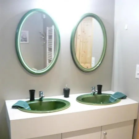 Alpehytte Des Pierres Opalines